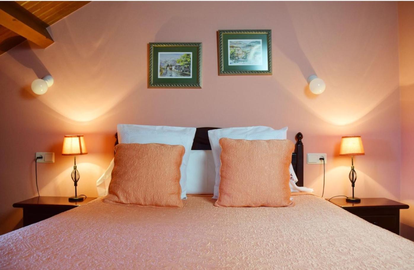 La Biesca Sebrenu Hotell Ribadesella Exteriör bild